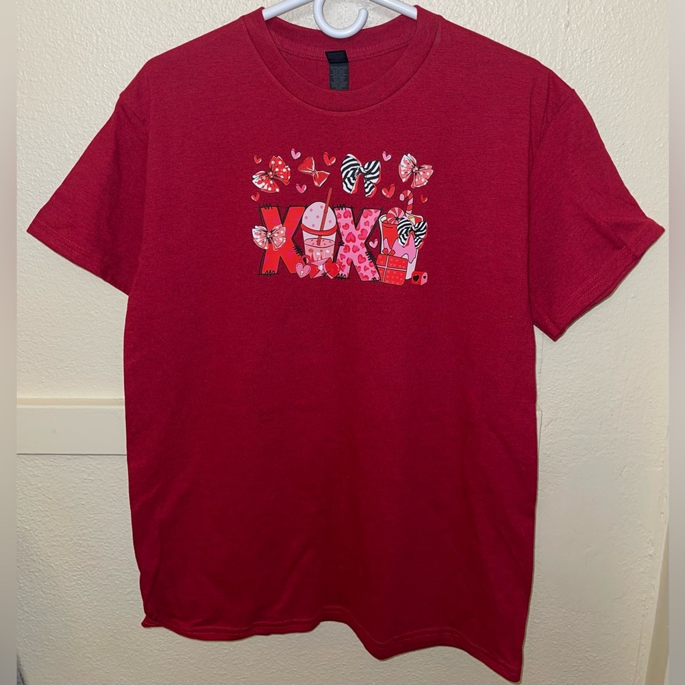 XOXO Graphic T-Shirt